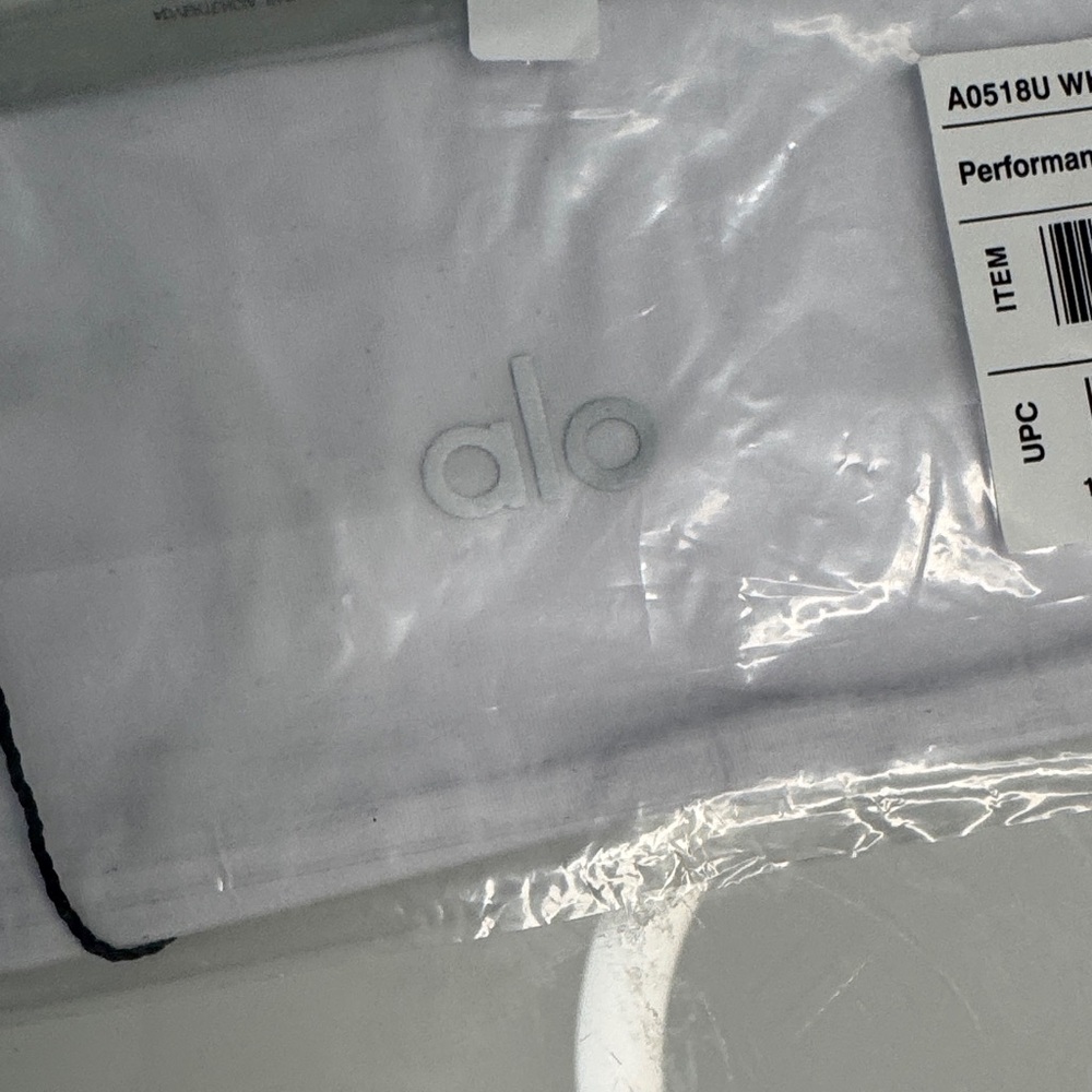 ALO Yoga White Performance Conquer Headband - Picture 3 of 5